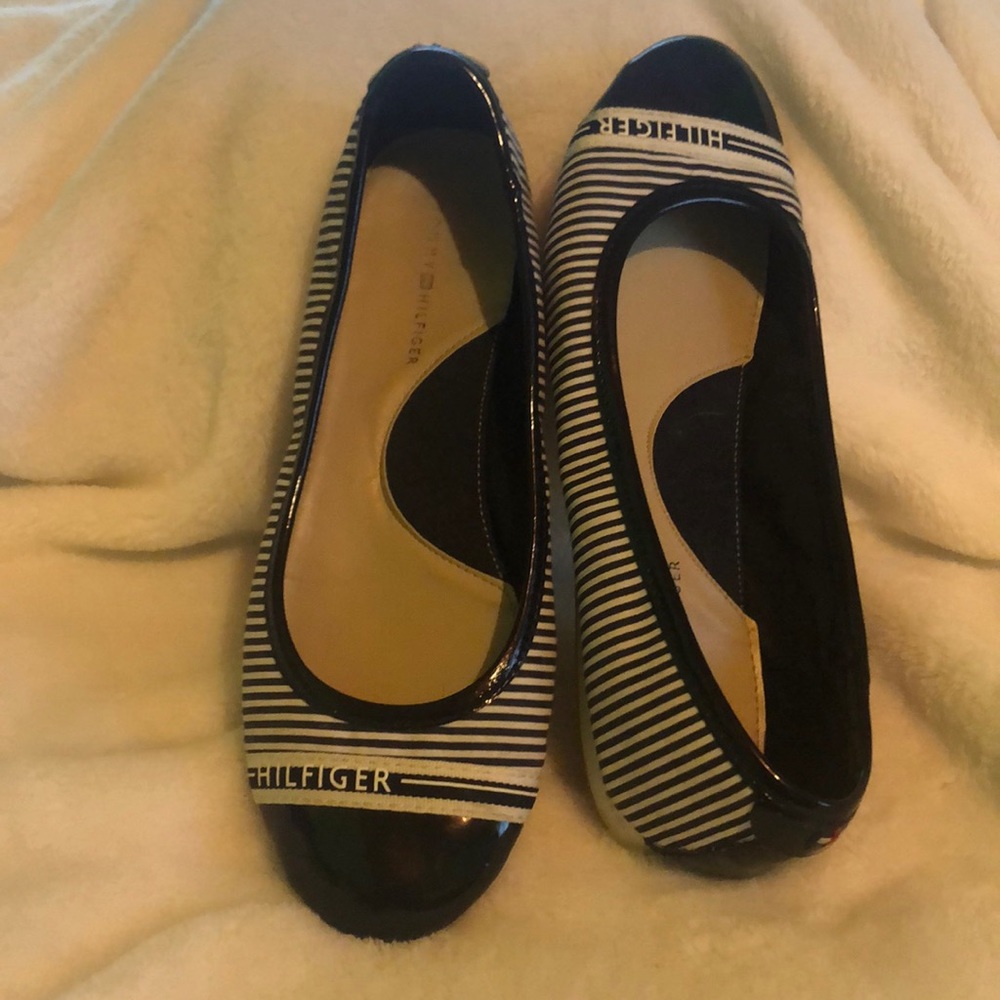 Tommy Hilfiger womens flats